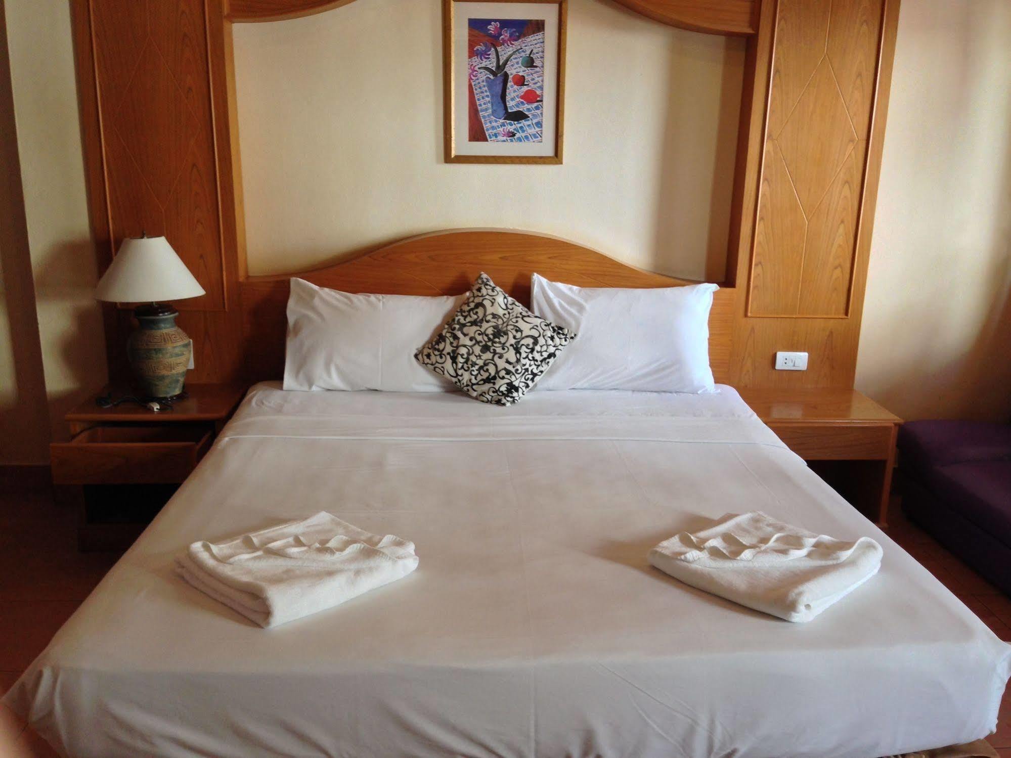 Hotel The House Patong Exterior foto